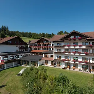 Hartungs Hoteldorf Отель